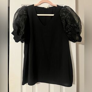 JODIFL Black Puff Sleeve Ruffled Blouse